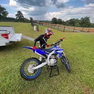 Meet your Posher, Cameron